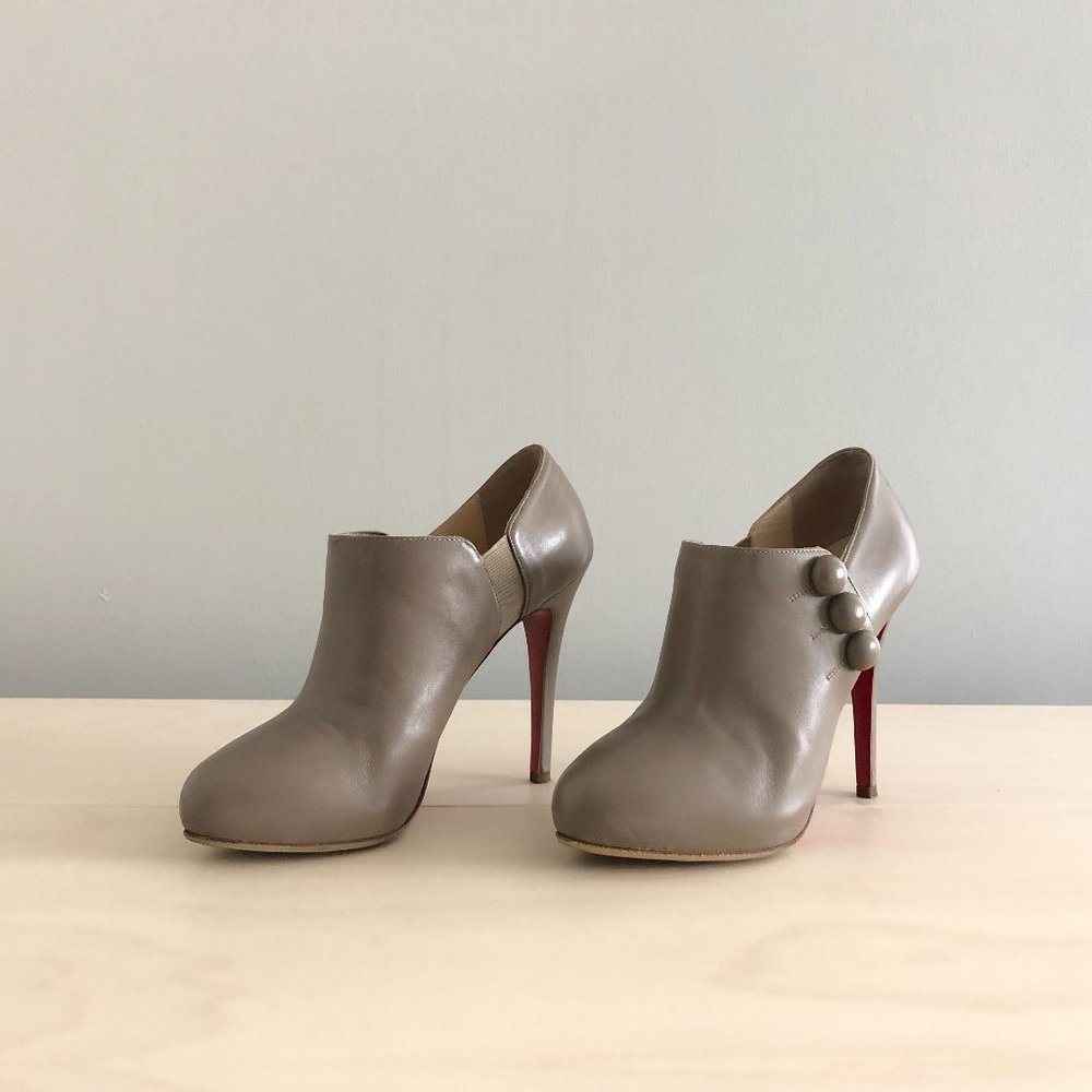 Christian Louboutin C'est Moi Nappa Leather Ankle Boots Heels Size 38